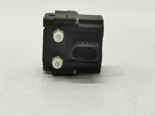 Blok zaworu kompresora powietrza BMW 43-2402 dla E70 E71 E72 X5 X6 2007-2014